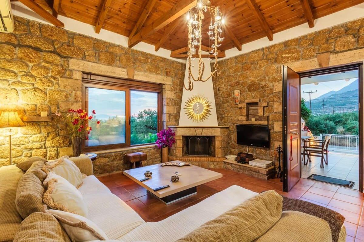 Mani'S Aura Seaside-Spacious Summer Retreat Kotronion  Экстерьер фото